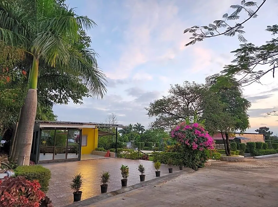 Hillrock Resort & Villas, Karjat-1